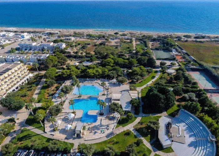 La Giurlita Aparthotel 4*