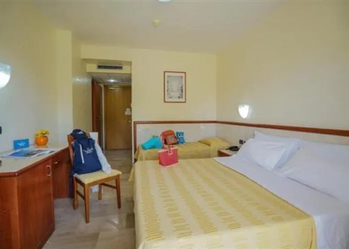 Aparthotel La Giurlita Torre Mozza